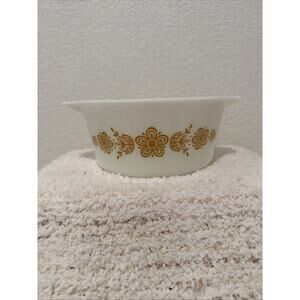 Vintage Pyrex 1.5 Quart Cinderella Butterfly Gold Casserole Baking Dish #474-B